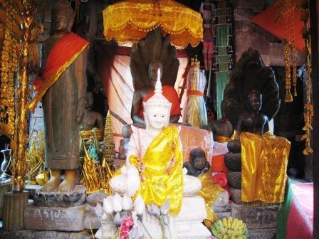 Angkor_Temples_1024x768/Prasat_Banon/Prasat-Banon_Temple